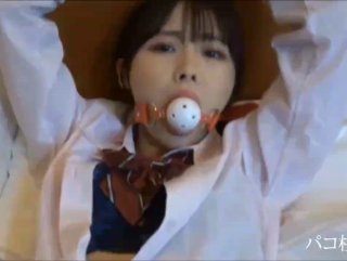 胸部丰满的少女Mandy Muse被她的继兄操了